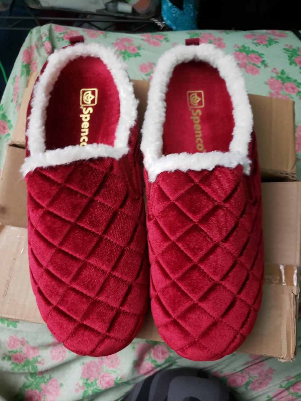 Quilted  Qvc Red Plush Slip-On Slippers with Faux Fur Trim